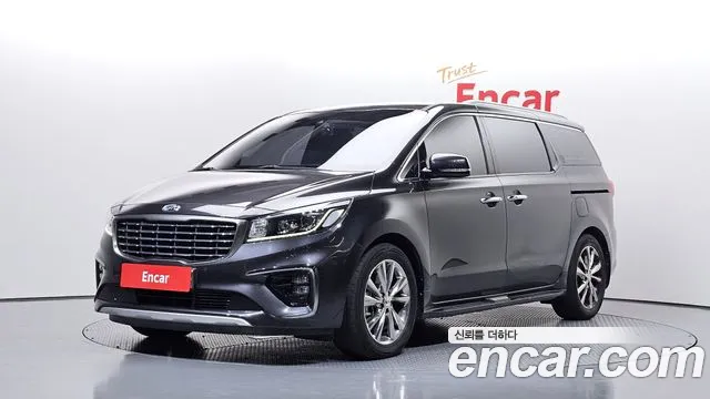 Kia Carnival — экстерьер