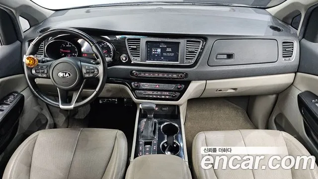 Kia Carnival — интерьер