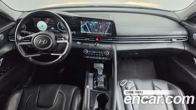 Hyundai Elantra — интерьер