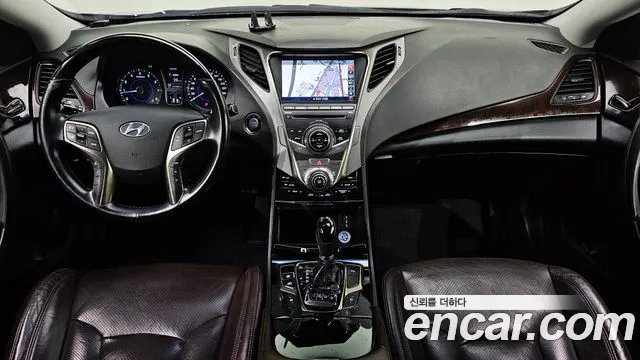 Hyundai Grandeur — интерьер