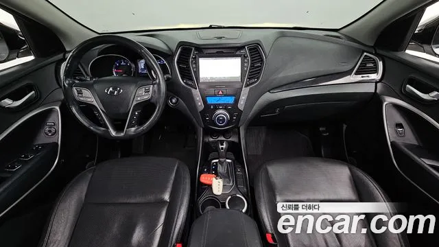 Hyundai Santa Fe — интерьер