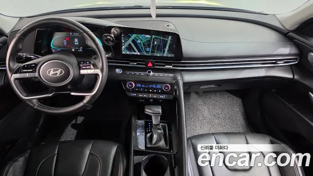 Hyundai Elantra — интерьер