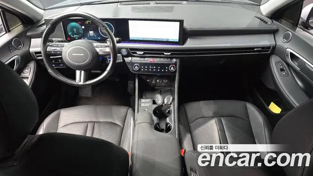 Hyundai Sonata — интерьер