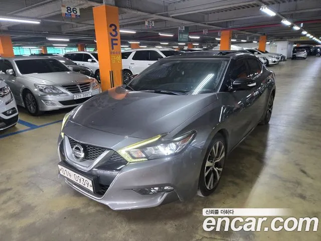 Nissan Maxima