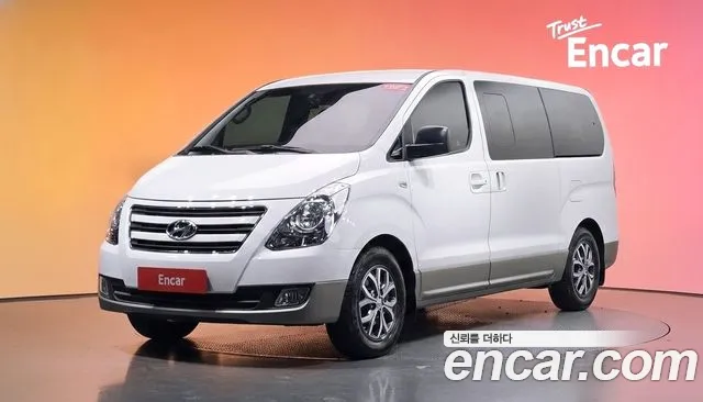 Hyundai Starex