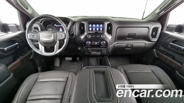 GMC Sierra — интерьер
