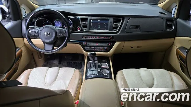 Kia Carnival — интерьер
