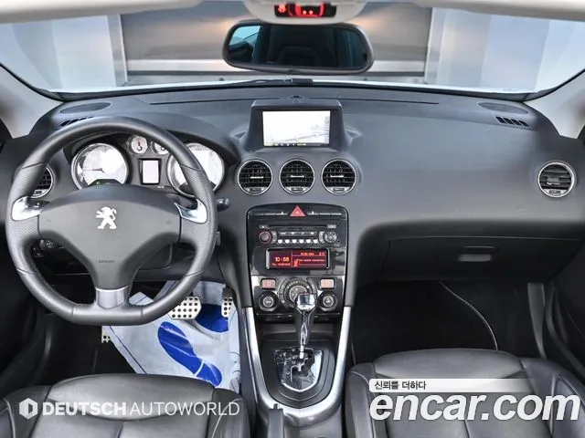 Peugeot 308 — интерьер