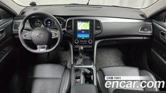 Renault Korea SM6 — интерьер