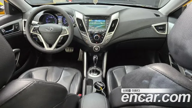 Hyundai Veloster — интерьер