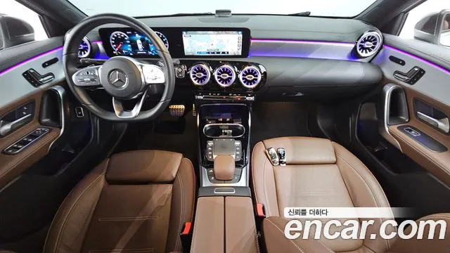 Mercedes-Benz A-класс — интерьер