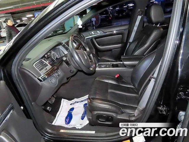 Lincoln MKS — интерьер