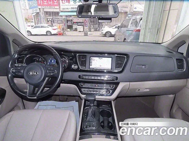 Kia Carnival — интерьер