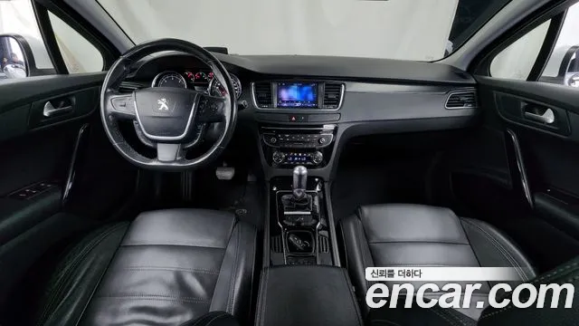 Peugeot 508 — интерьер