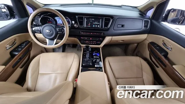 Kia Carnival — интерьер