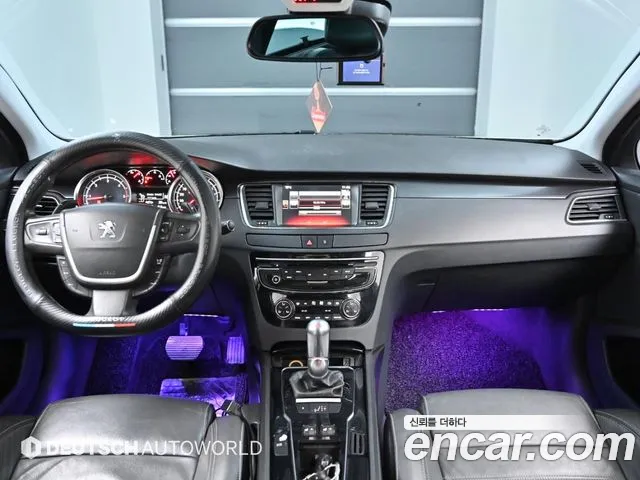 Peugeot 508 — интерьер