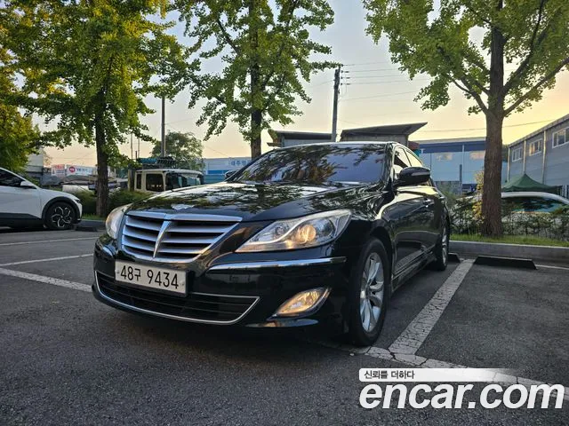 Hyundai Genesis