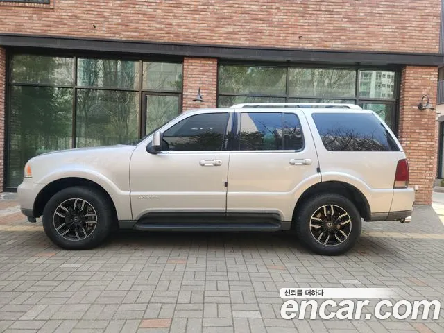 Lincoln Aviator