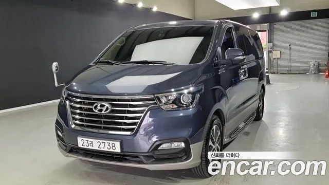 Hyundai Starex