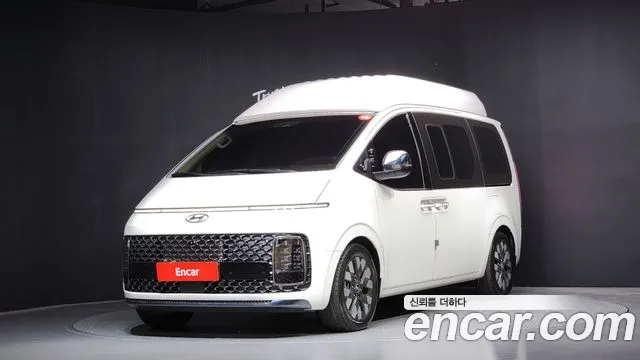 Hyundai Staria
