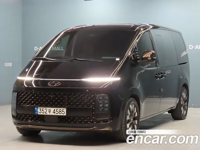 Hyundai Staria
