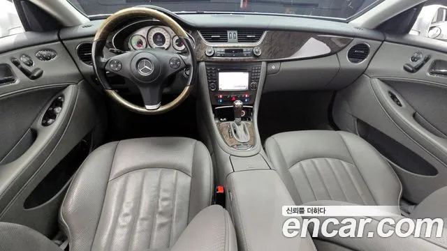 Mercedes-Benz CLS-класс — интерьер