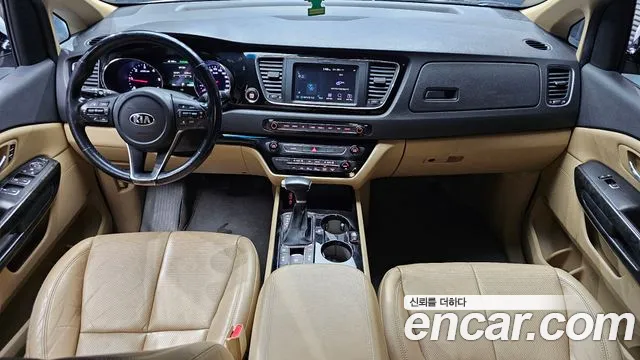 Kia Carnival — интерьер