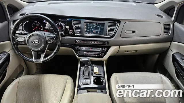 Kia Carnival — интерьер