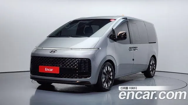 Hyundai Staria