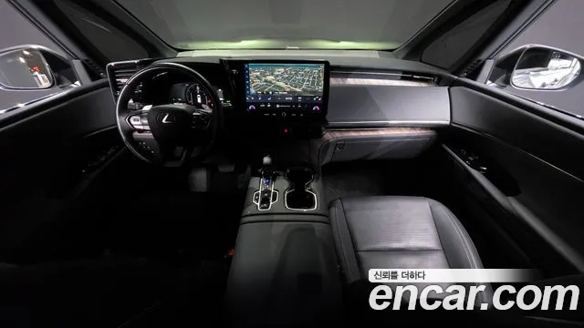 Lexus LM — интерьер