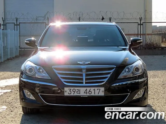 Hyundai Genesis
