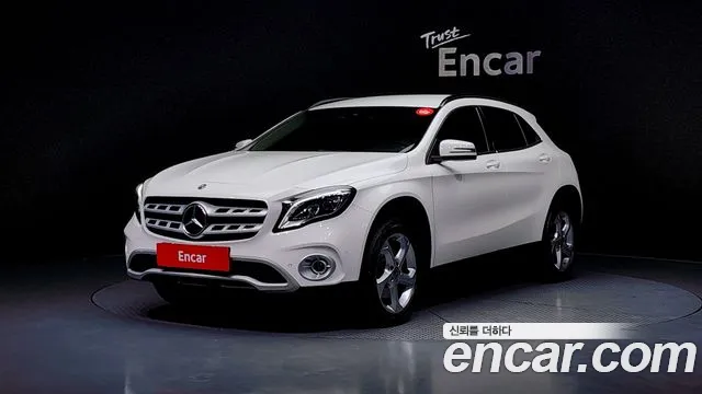 Mercedes-Benz GLA-класс
