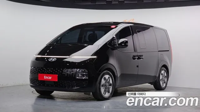 Hyundai Staria