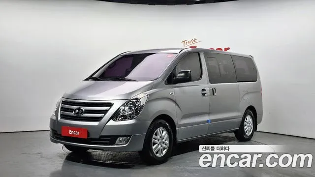Hyundai Starex
