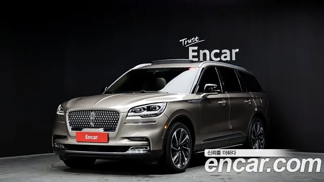 Lincoln Aviator