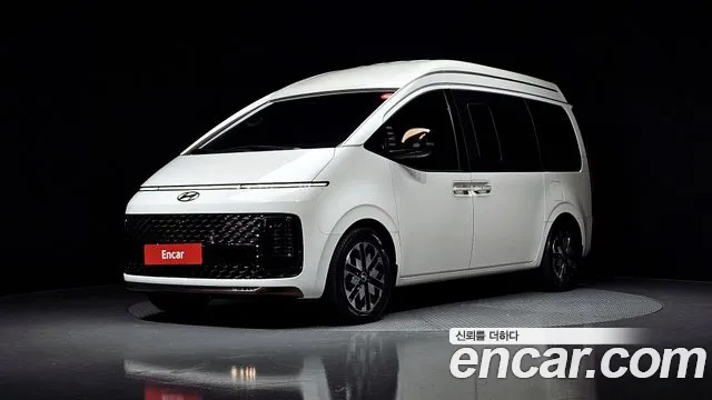Hyundai Staria