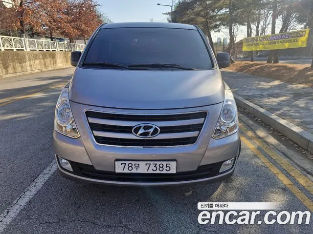Hyundai Starex