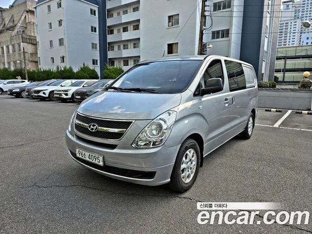 Hyundai Starex