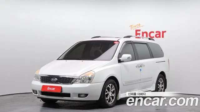Kia Carnival — экстерьер