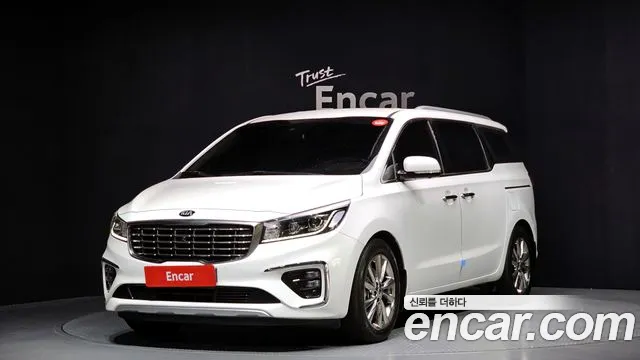 Kia Carnival — экстерьер