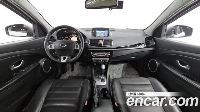 Renault Korea SM3 — интерьер