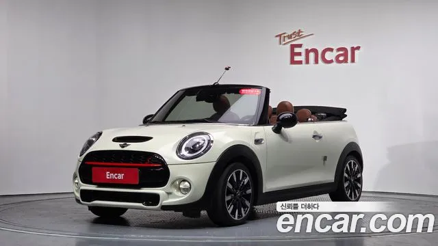MINI Cooper Convertible