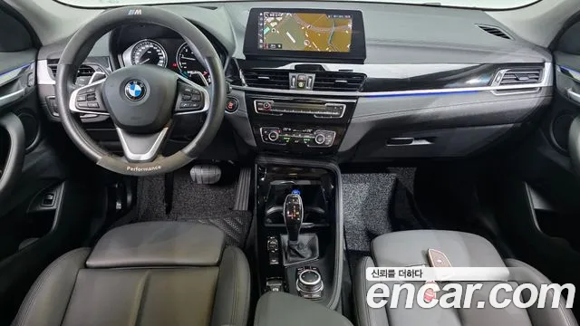 BMW X2 — интерьер