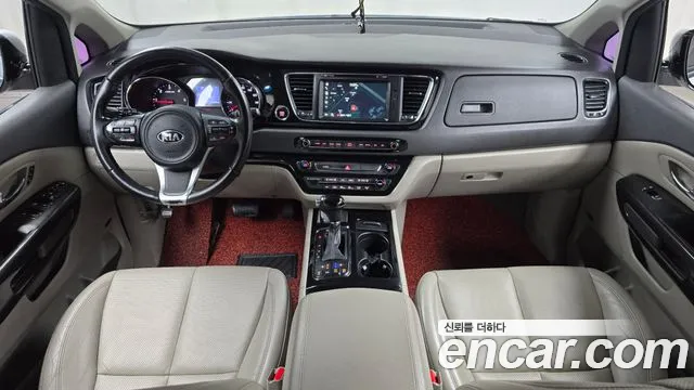 Kia Carnival — интерьер