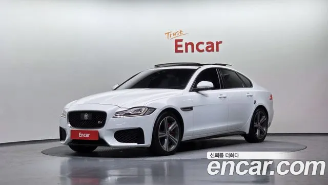 Jaguar XF