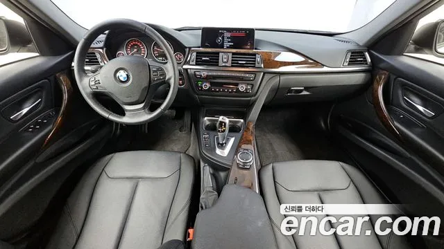 BMW 3 серия — интерьер