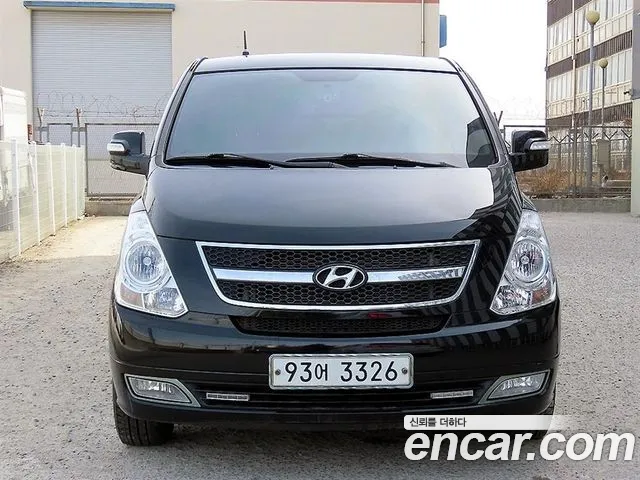 Hyundai Starex