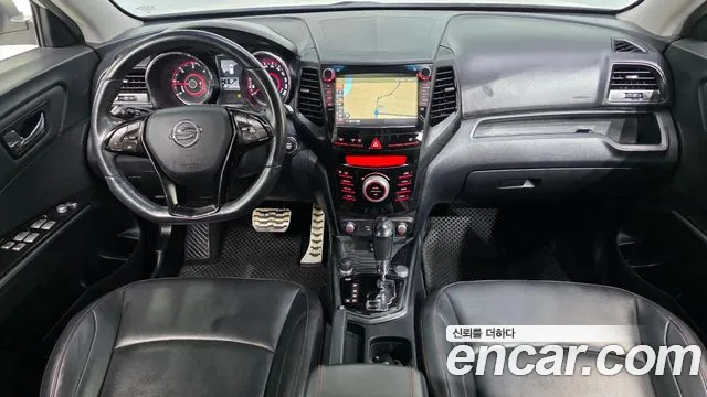 KG Mobility Tivoli — интерьер