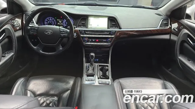Hyundai Aslan — интерьер
