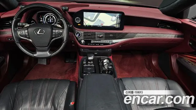 Lexus LS — интерьер